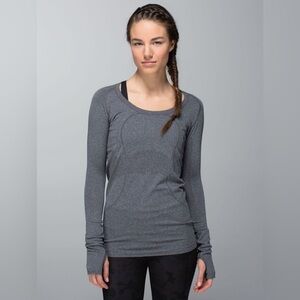 NWT Lululemon *Scoop neck” Swiftly along Sleeve in heathered black